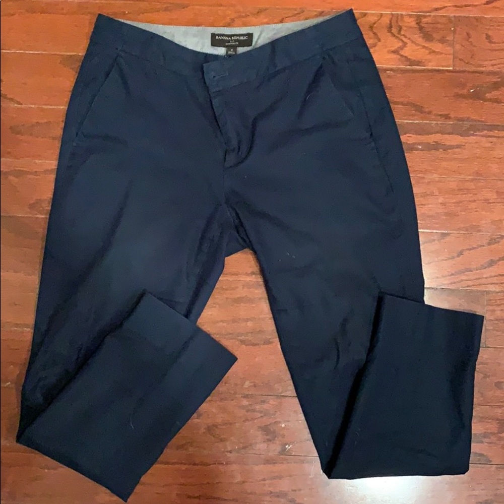 Lightweight dress pant